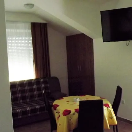 14 Apartment *